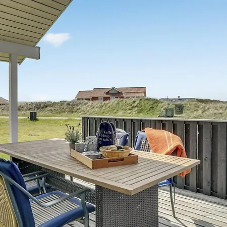 Nyaraló Emppu - 400m From The Sea By Interhome *